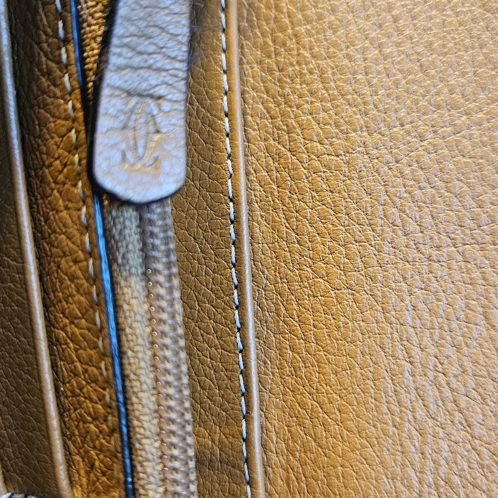 Cartier Tan Wallet with Textured Grain Finish - Picture 15 of 15